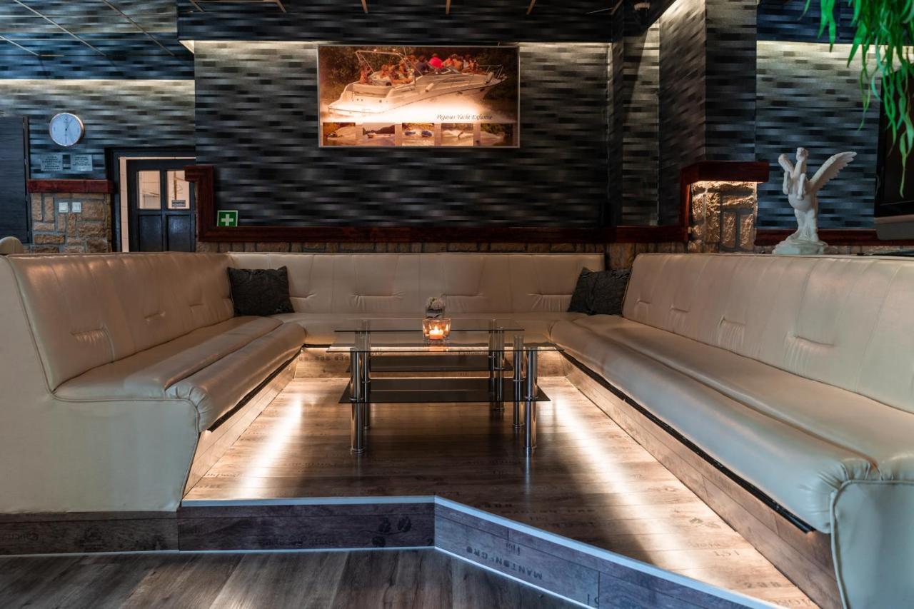 Club Hotel Pegasus Tiszaug Dış mekan fotoğraf